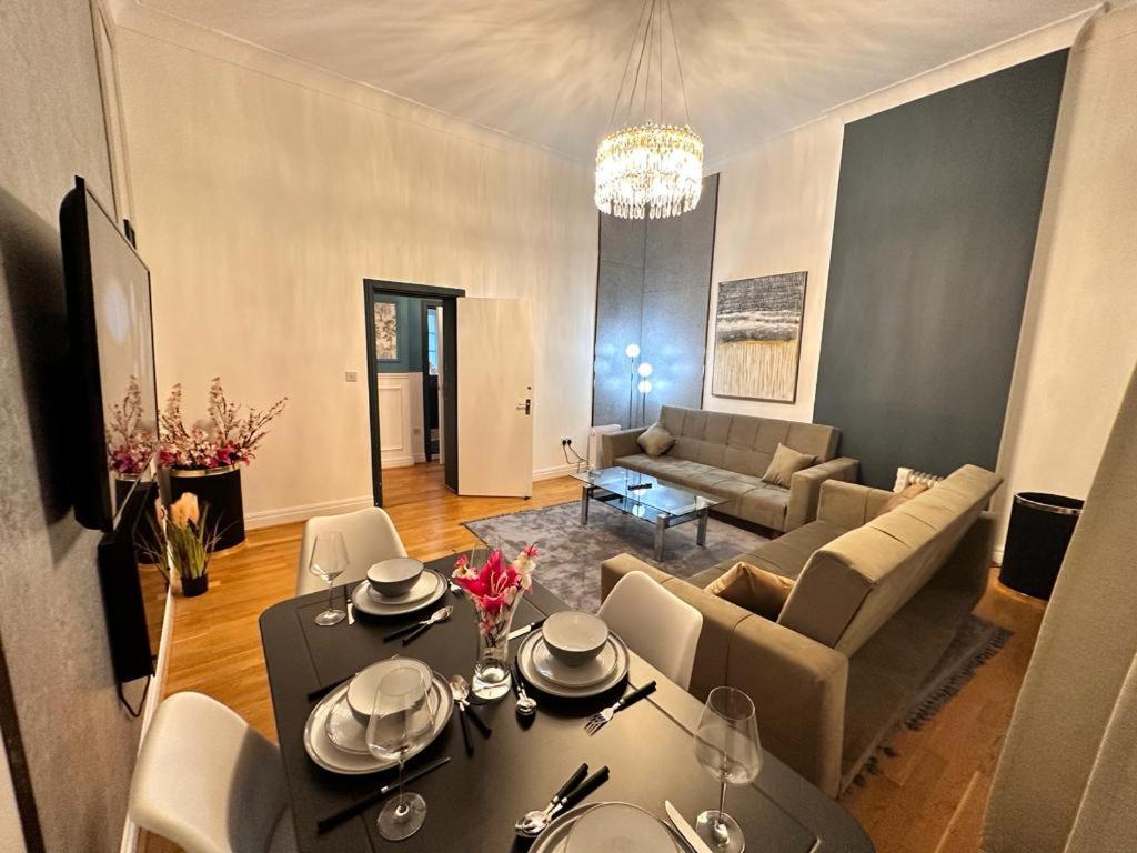Paddington Station - 2-Bedrooms, 2-Baths And Living Room - Posh Apartment In Central Londra Esterno foto