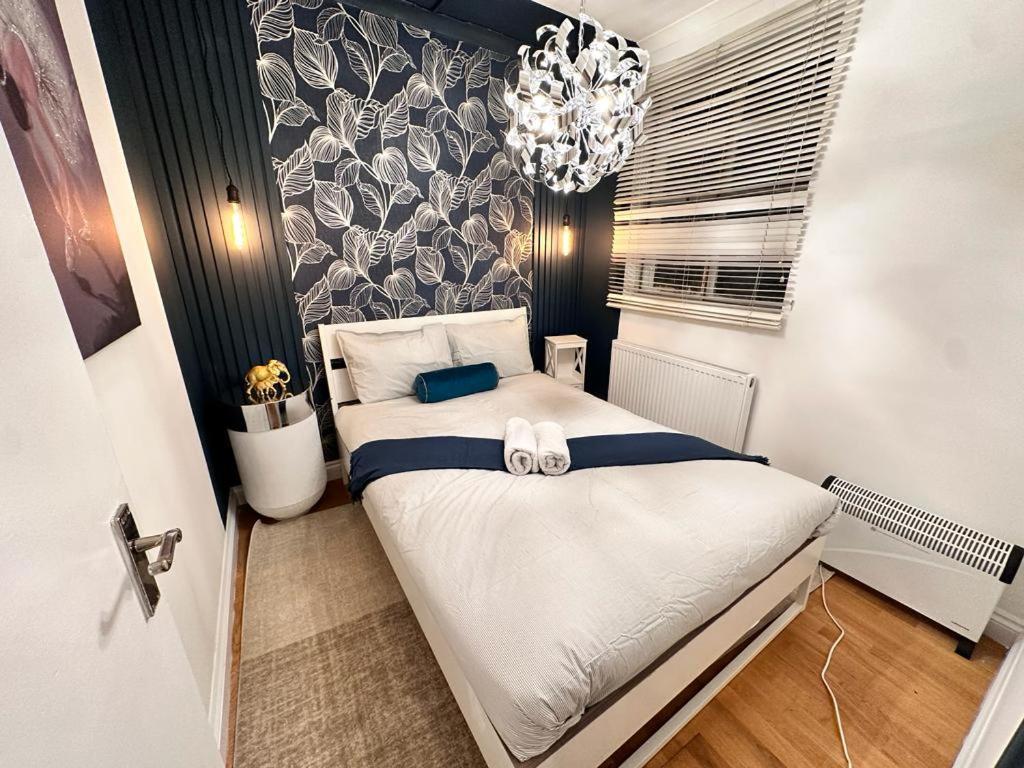 Paddington Station - 2-Bedrooms, 2-Baths And Living Room - Posh Apartment In Central Londra Esterno foto